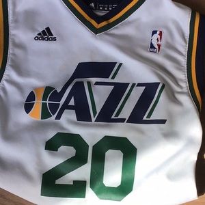 Gordon Hayward 2016- 2017 Utah Jazz Jersey